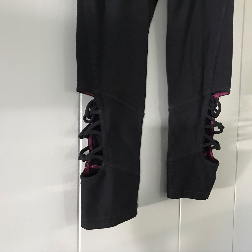 4 for $20 Prana Capri Leggings with Open Sides (S) - Picture 3 of 11